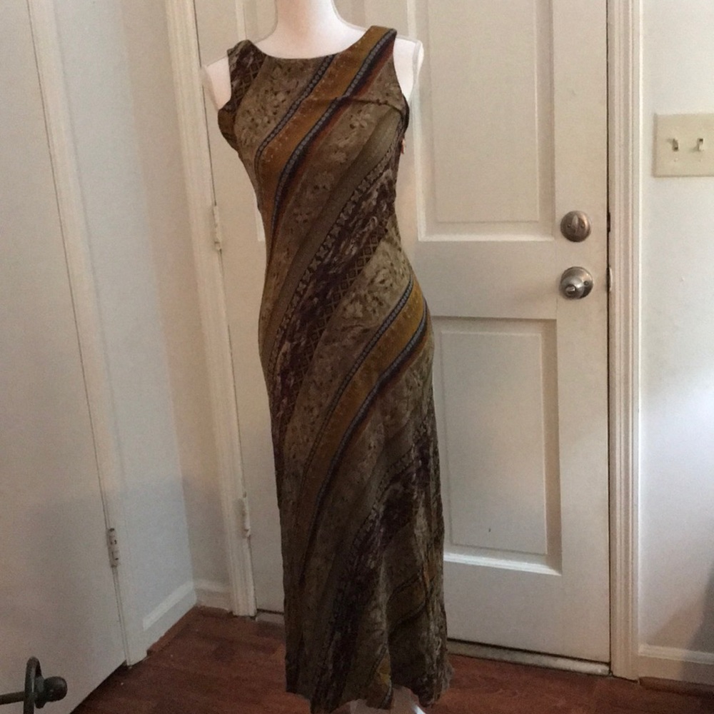 DJ international dress